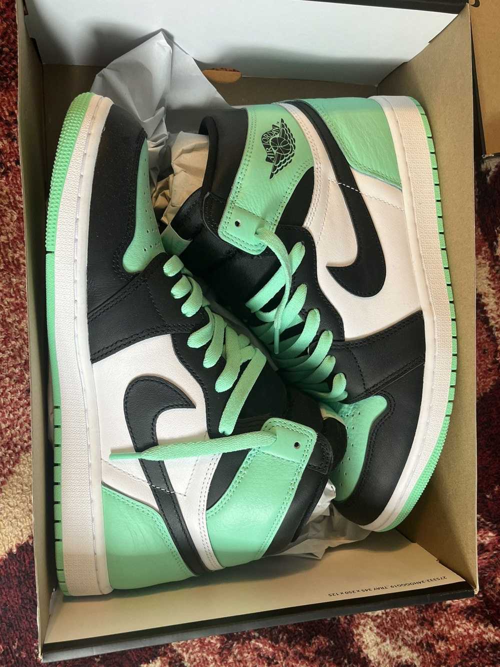 Jordan Brand × Nike Jordan 1 green glow - image 5