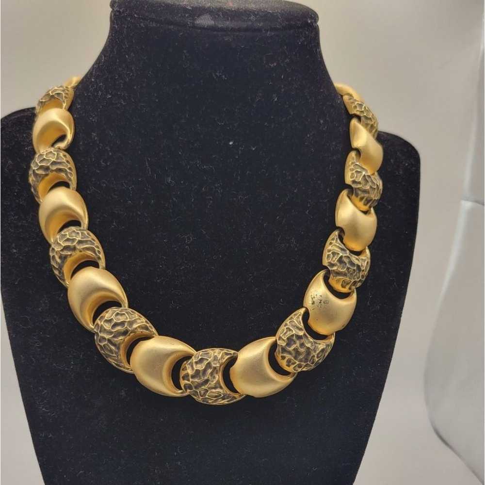 Vintage Gold tone Circle Thin Necklace - image 5