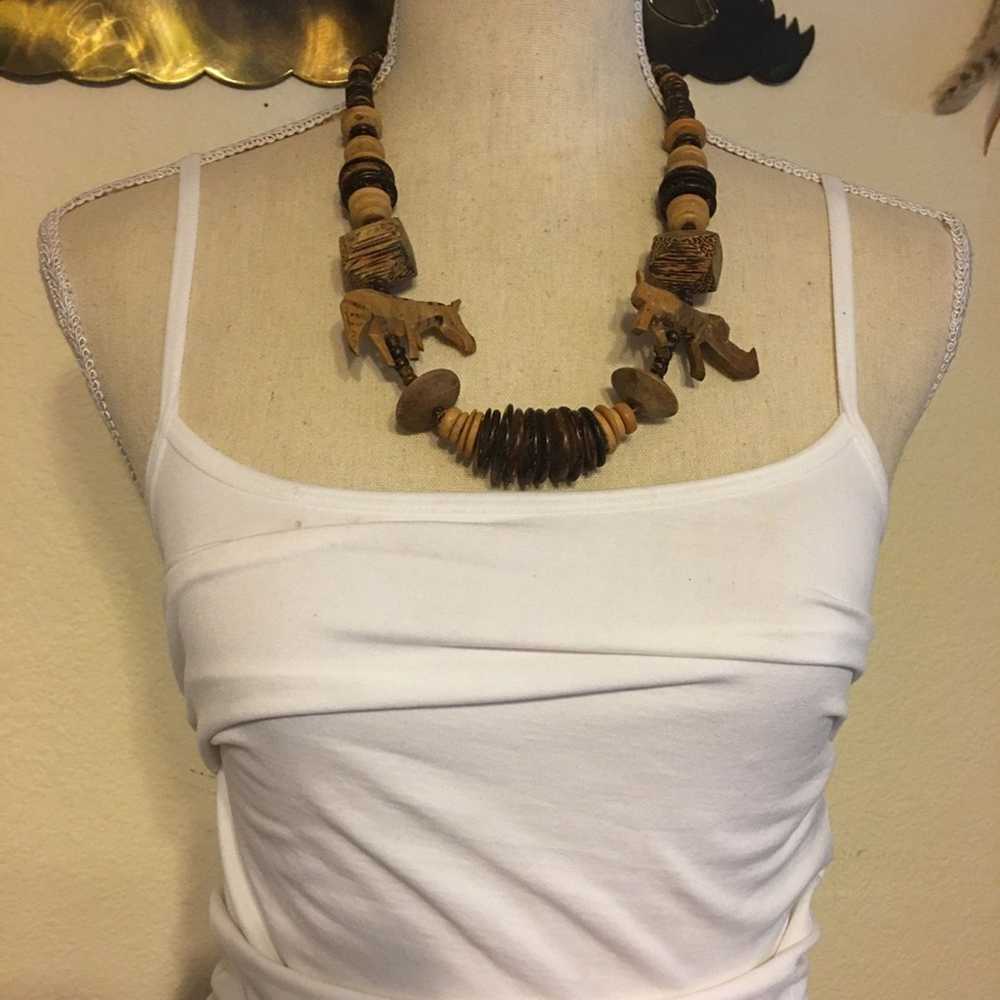 Handmade Vintage handmade carved wood bead neckla… - image 3