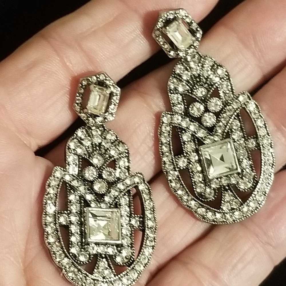 Gorgeous Chloe & Isabel Art Deco Earrings - image 1