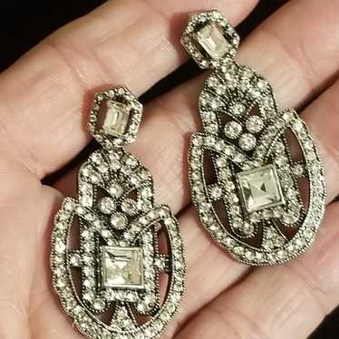 Gorgeous Chloe & Isabel Art Deco Earrings - image 1