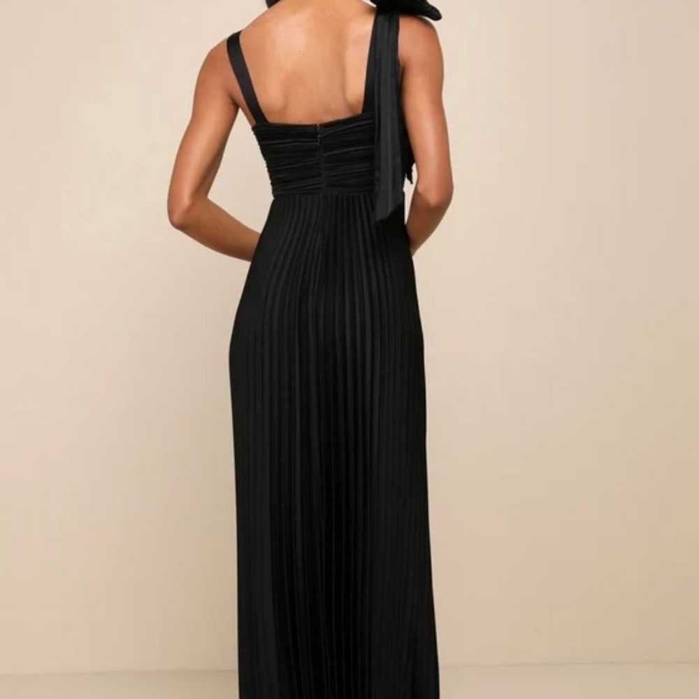 New Lulus Gorgeous Black Satin Pleated Sleeveless… - image 3