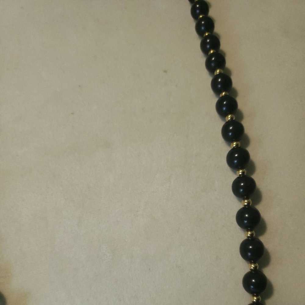 Vintage Monet Black Beaded Necklace Gold Tone Jew… - image 5