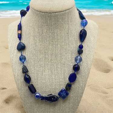 Vintage Royal Blue Beaded Fish Necklace Beach Sea… - image 1