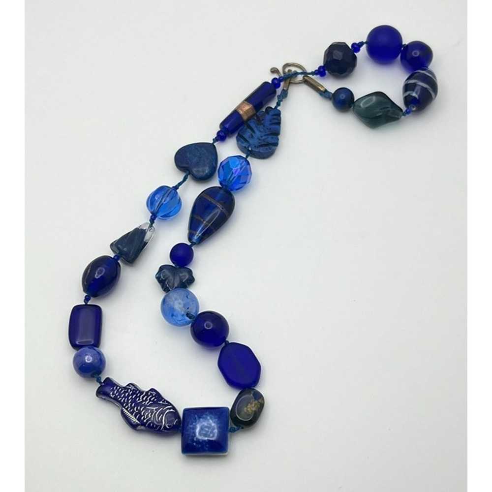 Vintage Royal Blue Beaded Fish Necklace Beach Sea… - image 2