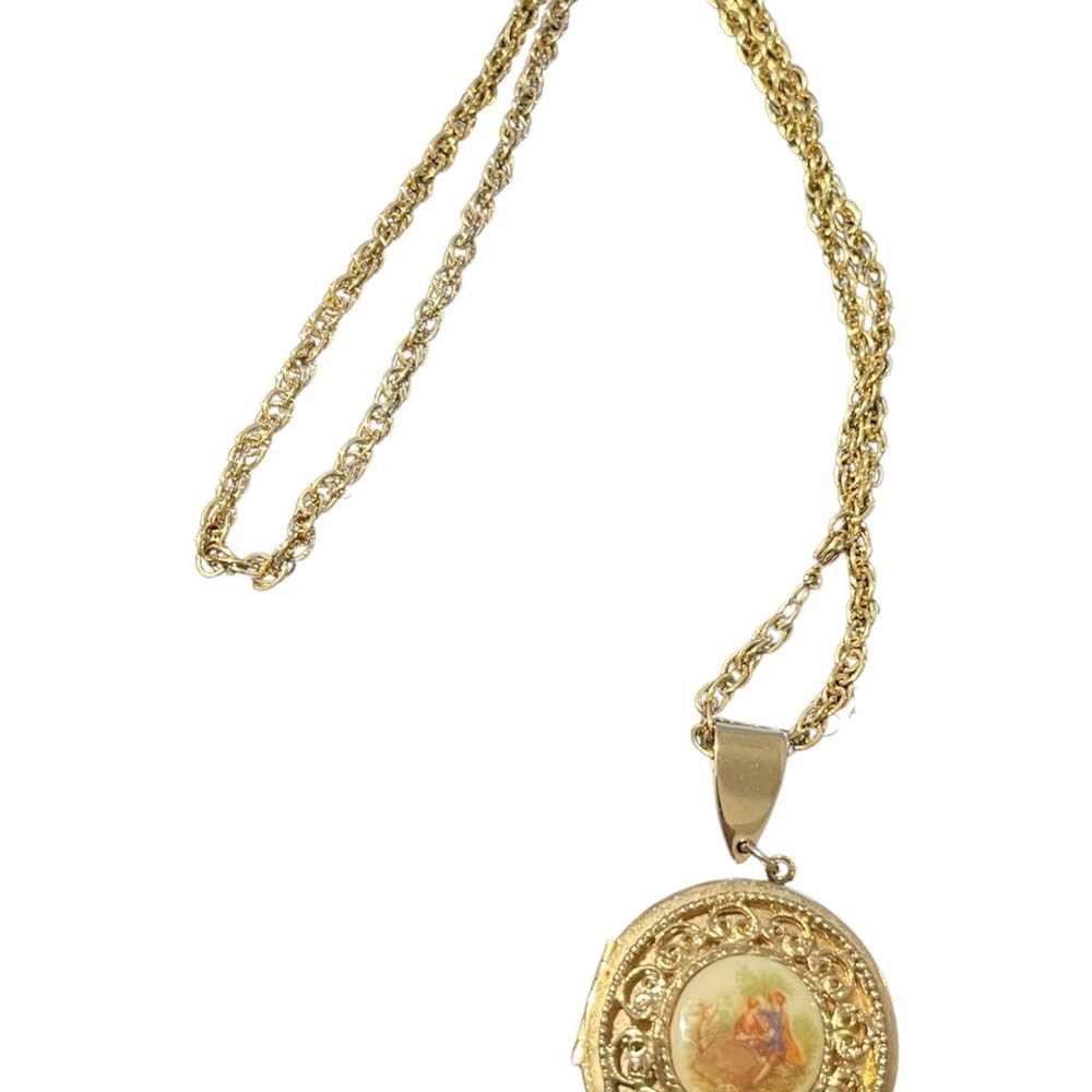 Vintage gold tone filagree chain locket - image 7