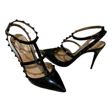 Valentino Garavani Rockstud patent leather heels