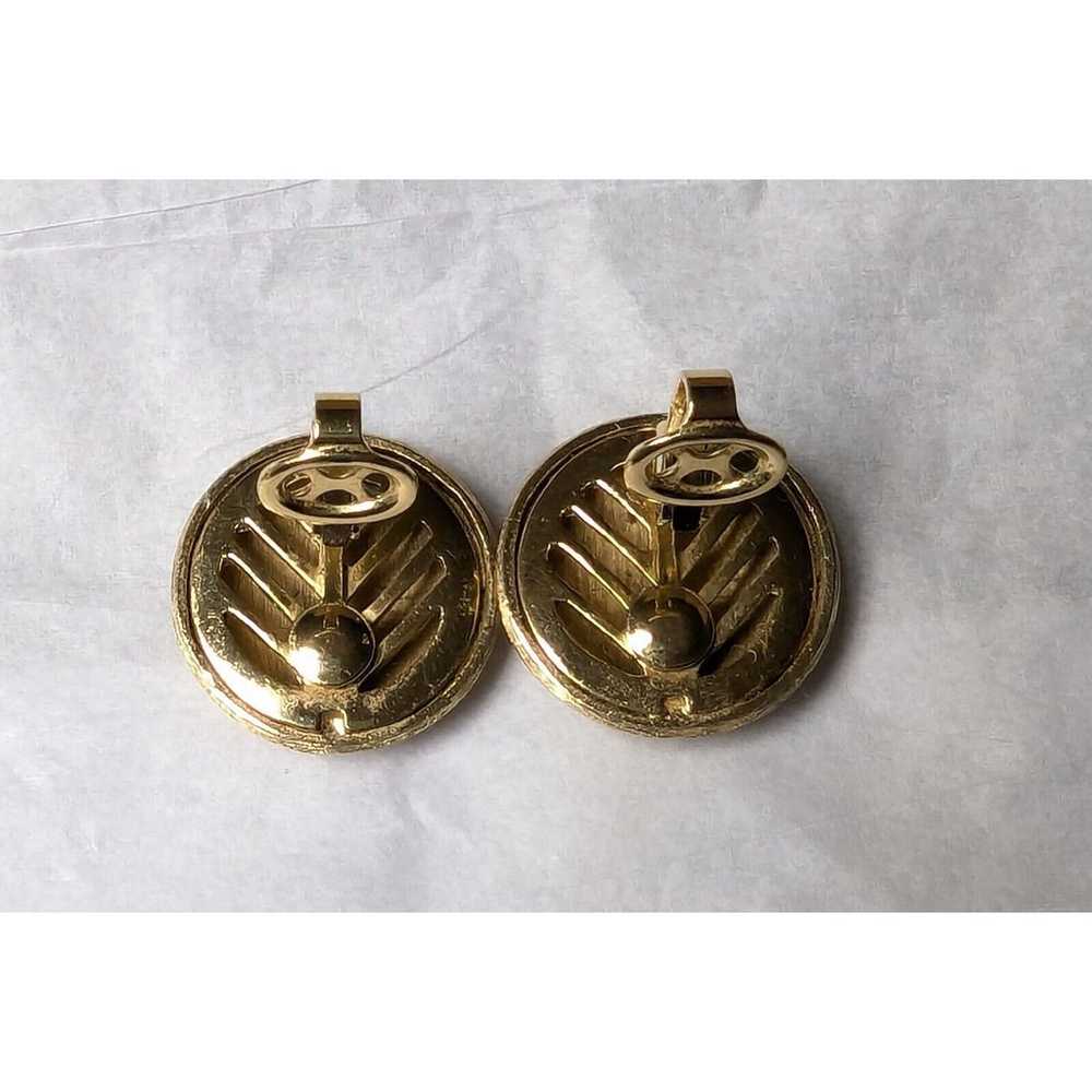 Trifari Clip On Earrings VINTAGE BRUSHED GOLD TON… - image 3