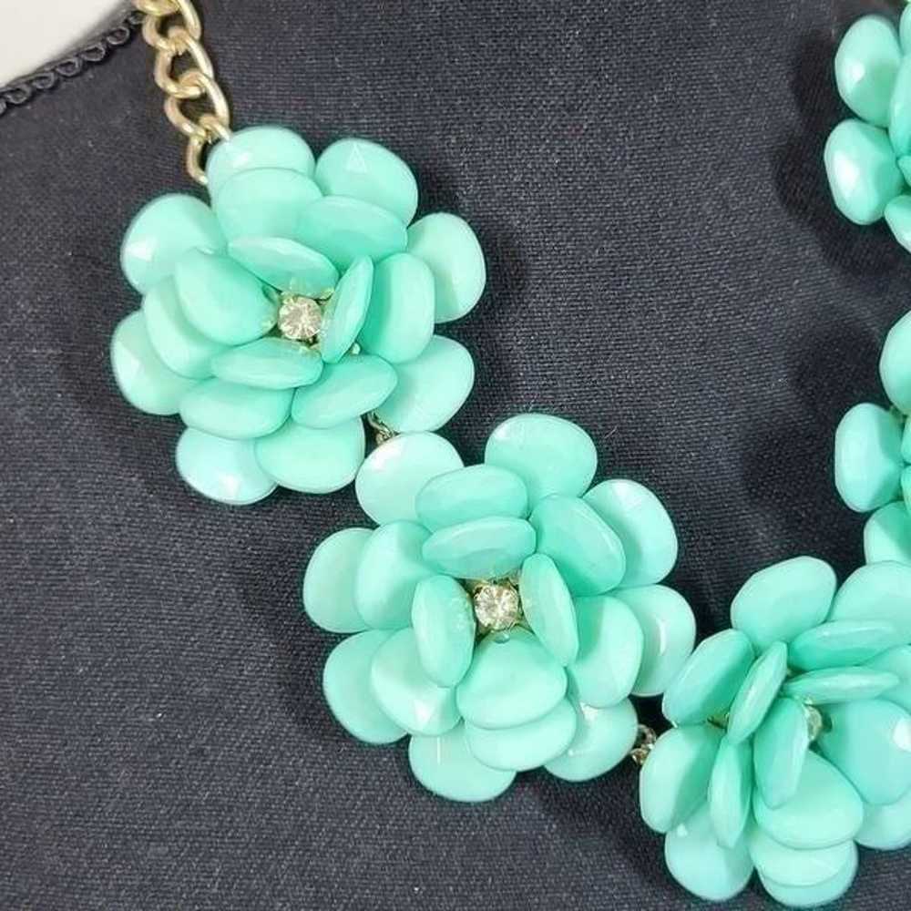 Vintage Green Flower Necklace With Rhinestones - image 6