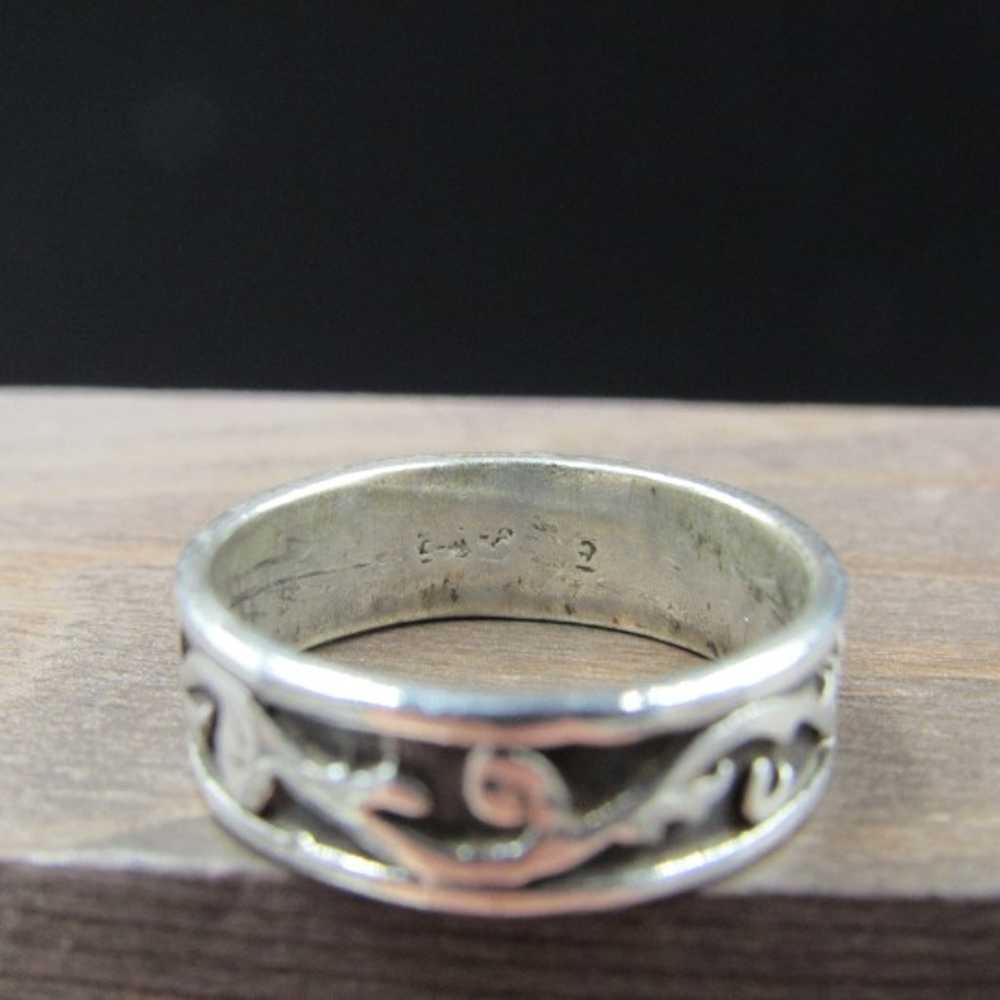 Size 8.5 Sterling Silver Cool Vine Pattern Band R… - image 4