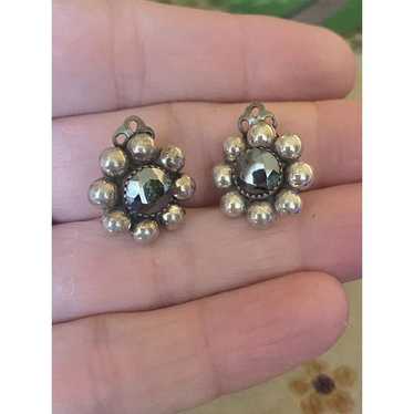 Vintage Sterling Silver Hematite Puffy Floral Cli… - image 1