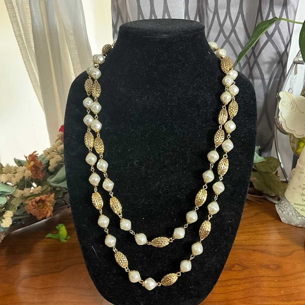 Vintage Necklace faux BAROQUE PEARLS - image 1