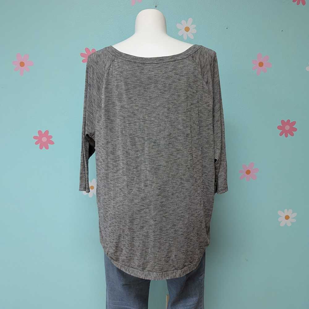 Sz3X Heathered Grey Lane Bryant Tee - image 3