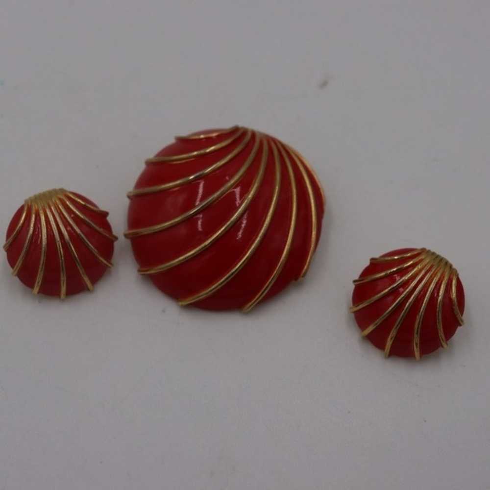 Vintage Earring And Brooch Set Red Gold Shells MC… - image 7