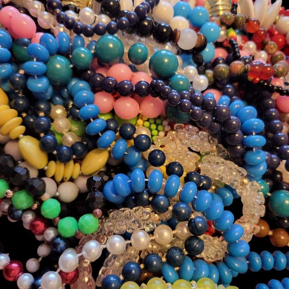 Lot Of Beaded Jewelry Bracelets Necklaces 2+ Lbs … - image 8