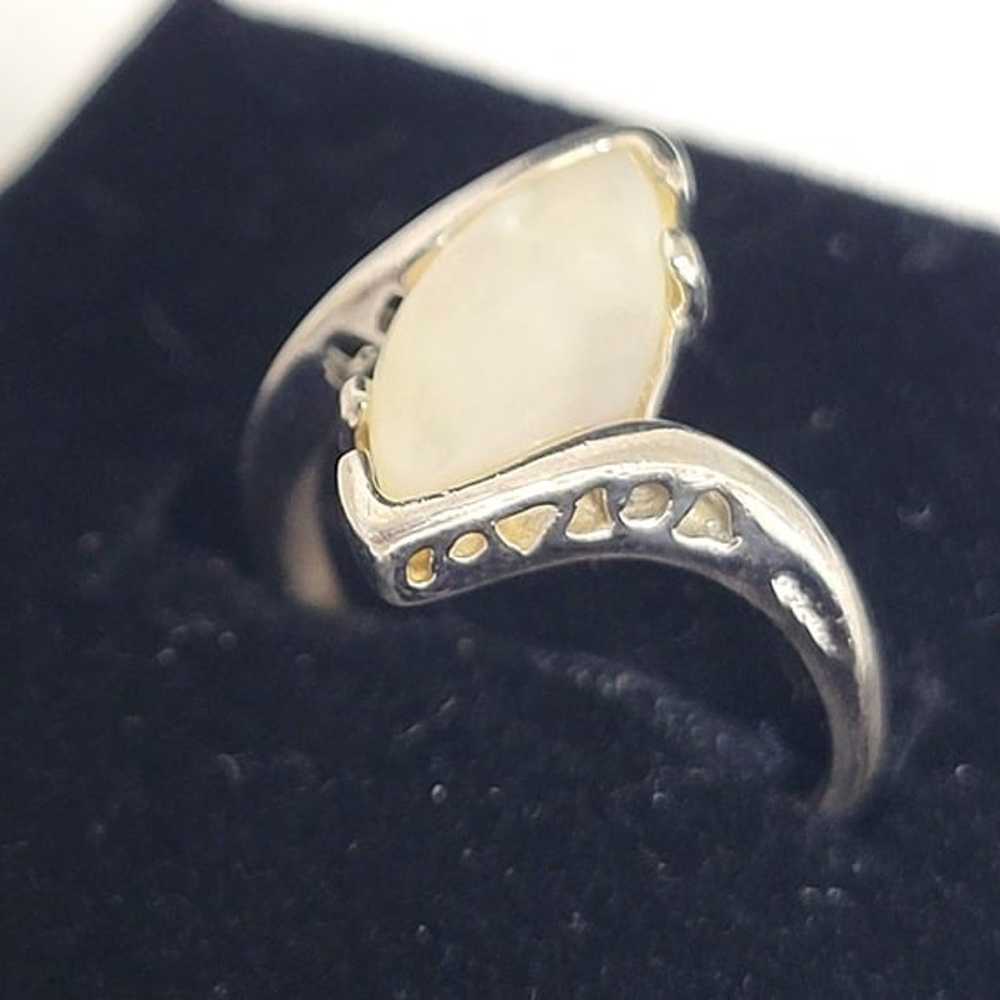 Vintage Mother of Pearl Marquise Ring 925 Sterlin… - image 1