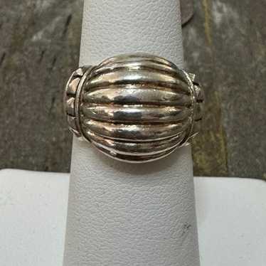 Vintage 925 Sterling Silver Striped Dome Ring Siz… - image 1