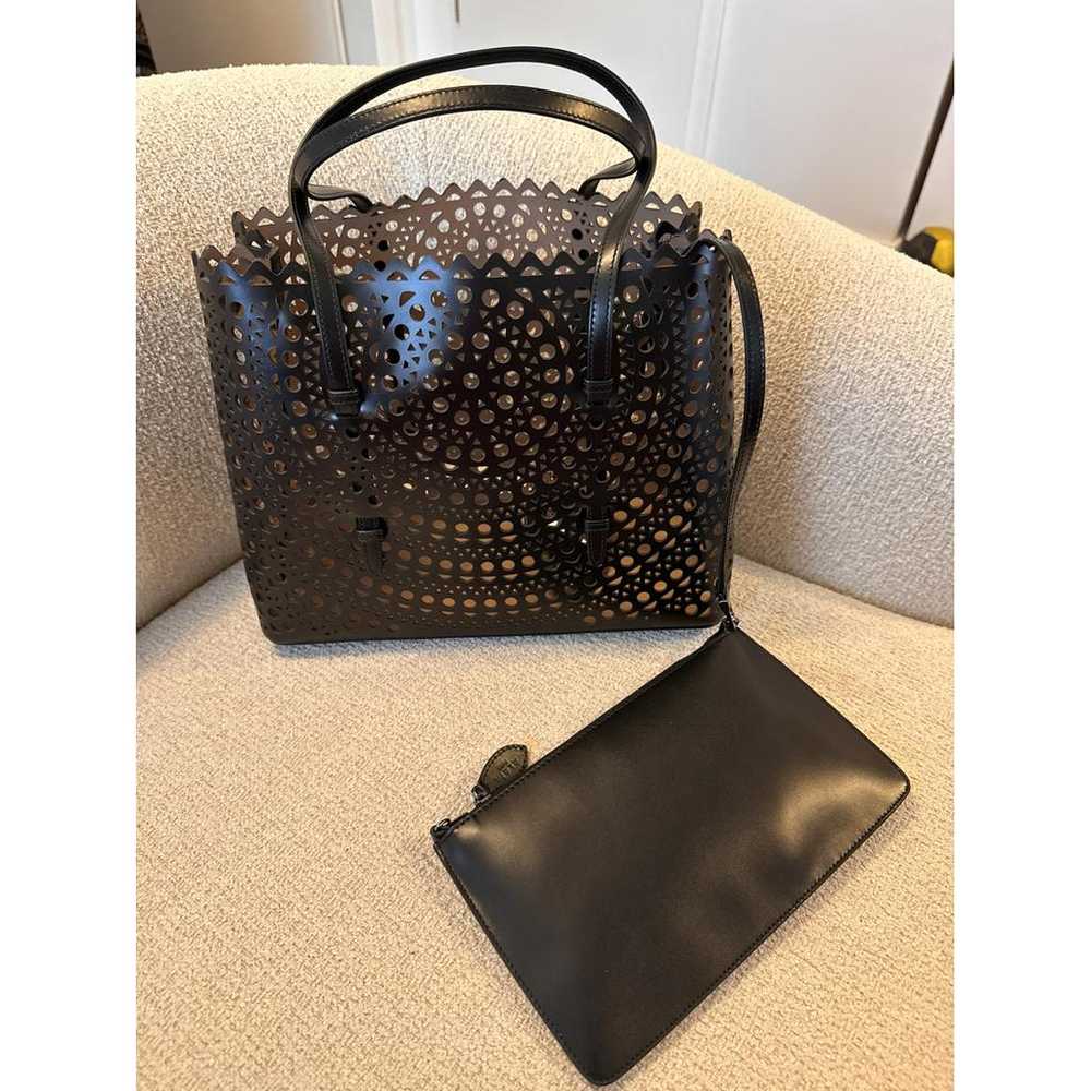 Alaïa Mina leather handbag - image 12