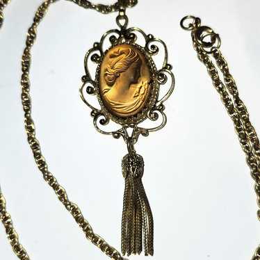 Vintage Whiting and Davis Amber Glass Cameo Necklace popular