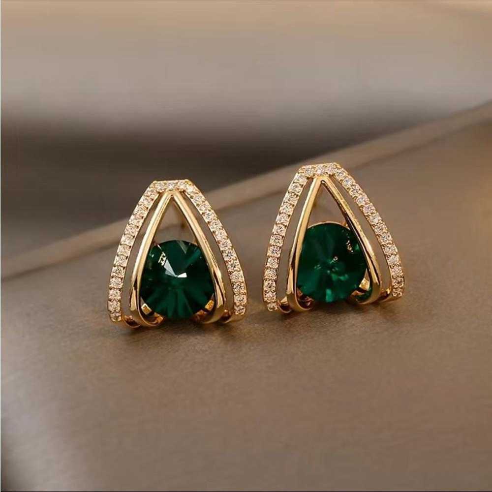 Emerald gold 14K plated elegant Earrings - image 1