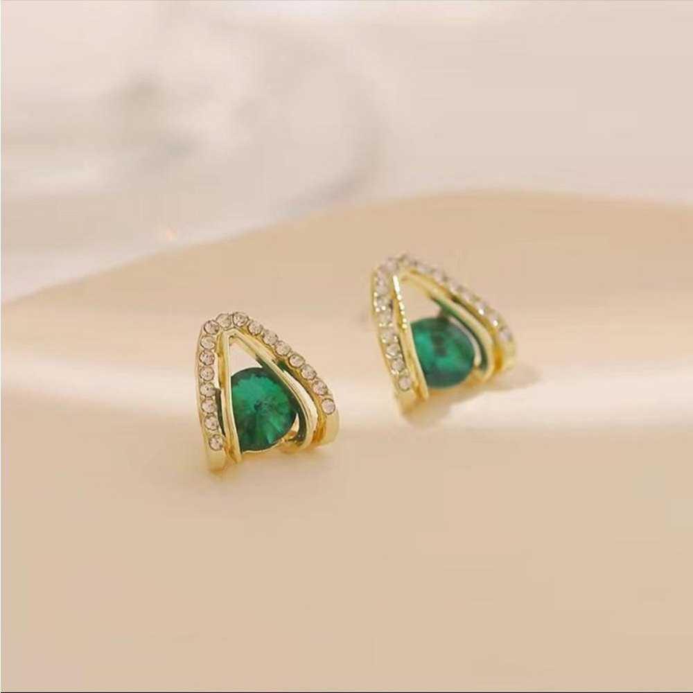 Emerald gold 14K plated elegant Earrings - image 4