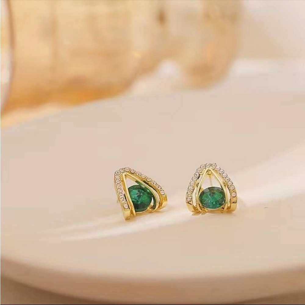 Emerald gold 14K plated elegant Earrings - image 5