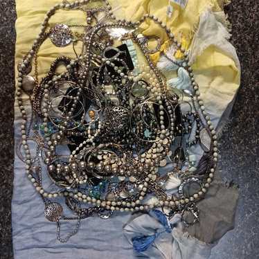 Mixed Vintage Jewelry Lot - Necklaces, Bracelets,… - image 1