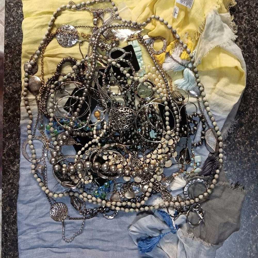 Mixed Vintage Jewelry Lot - Necklaces, Bracelets,… - image 2