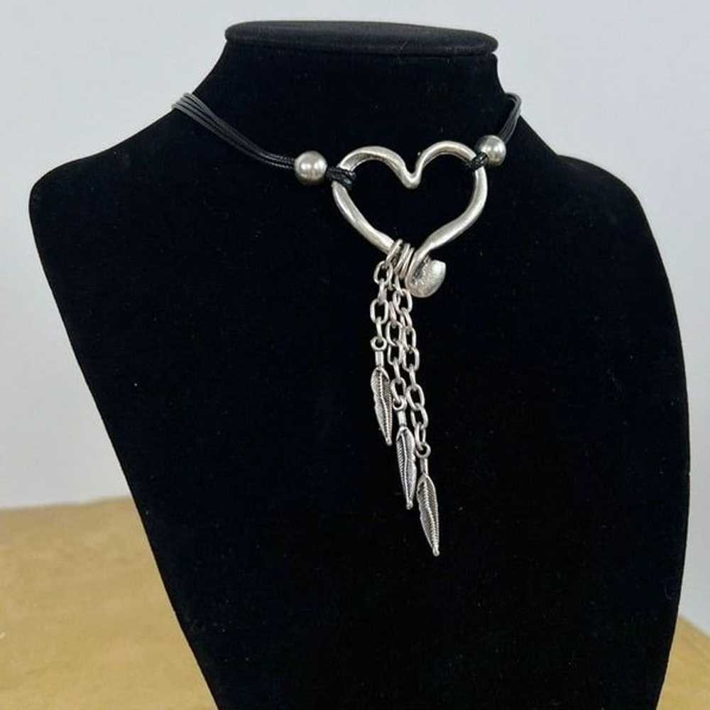 Vintage Y2K Black Silver Heart Pendant Choker - F… - image 4