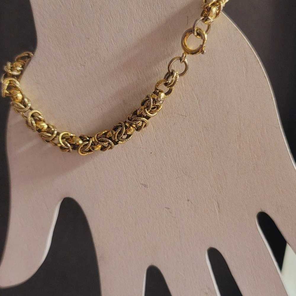 B252 Vintage Goldtone Special Chain Link Bracelet… - image 1