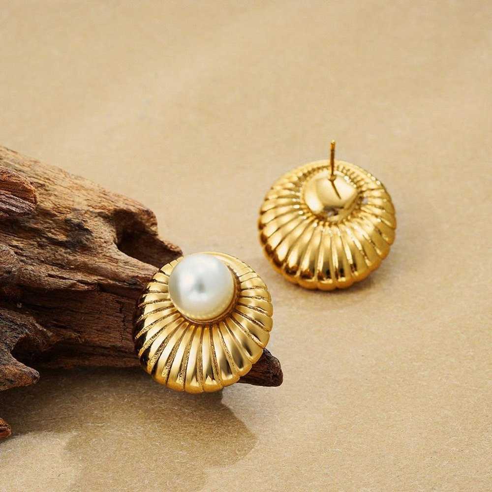 18K Gold Statement Pearl Earrings*Old Money Style… - image 3