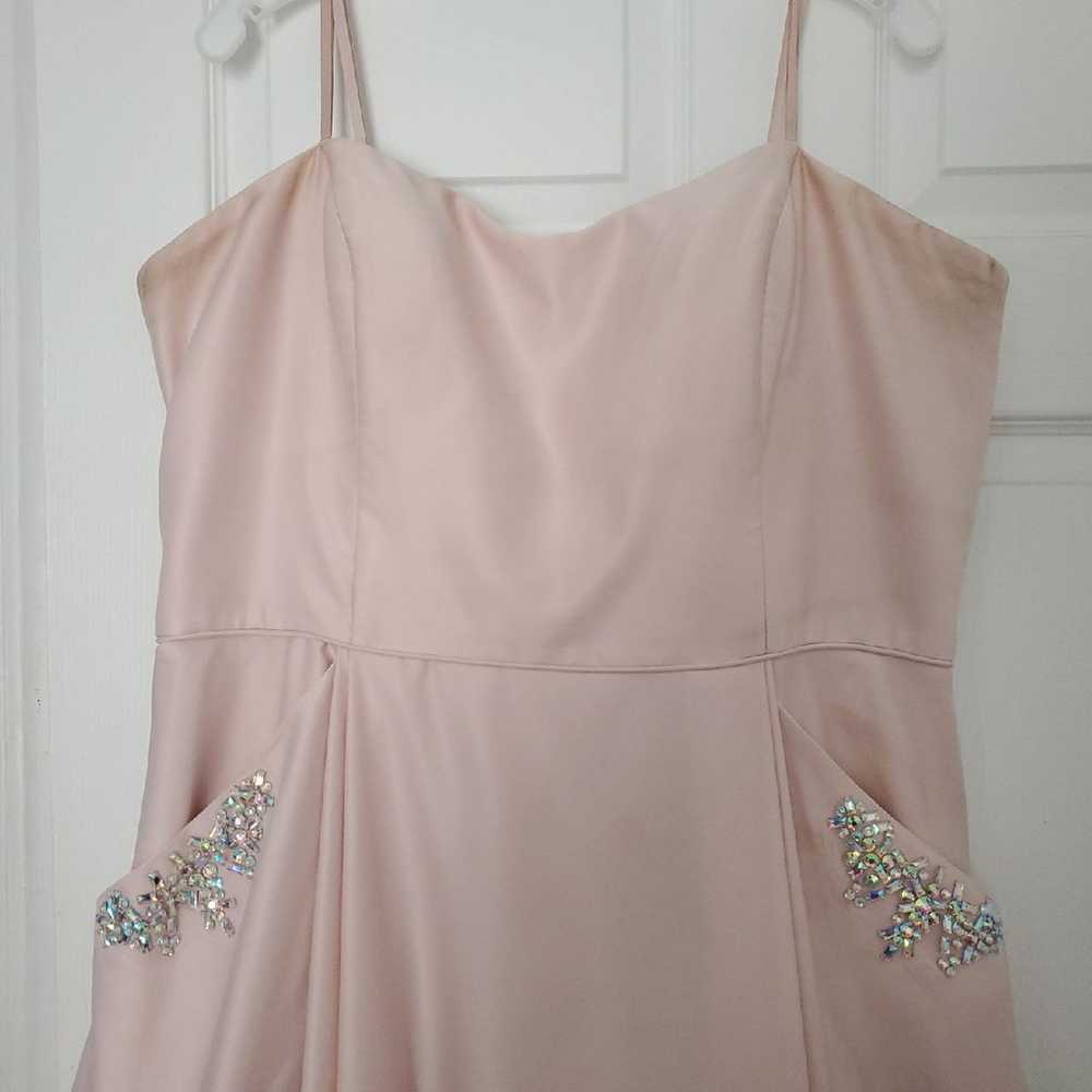 Blush sleeveless Prom dress - image 2