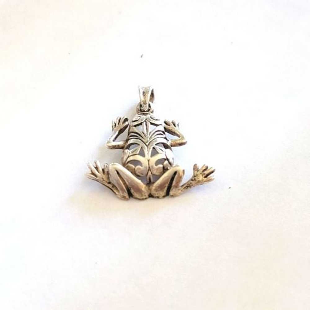 Vintage Sterling Frog Pendant - image 2