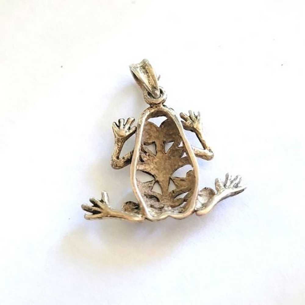 Vintage Sterling Frog Pendant - image 3