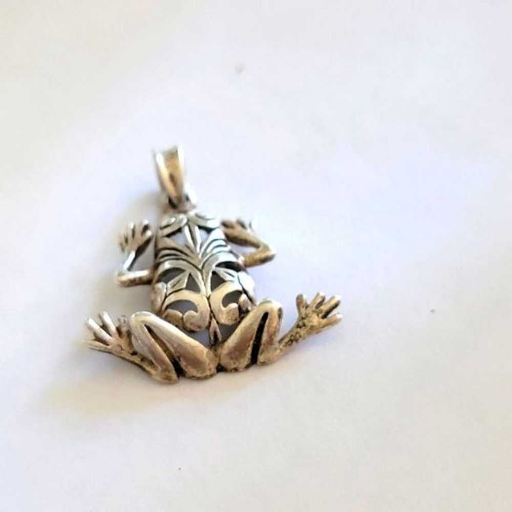 Vintage Sterling Frog Pendant - image 4