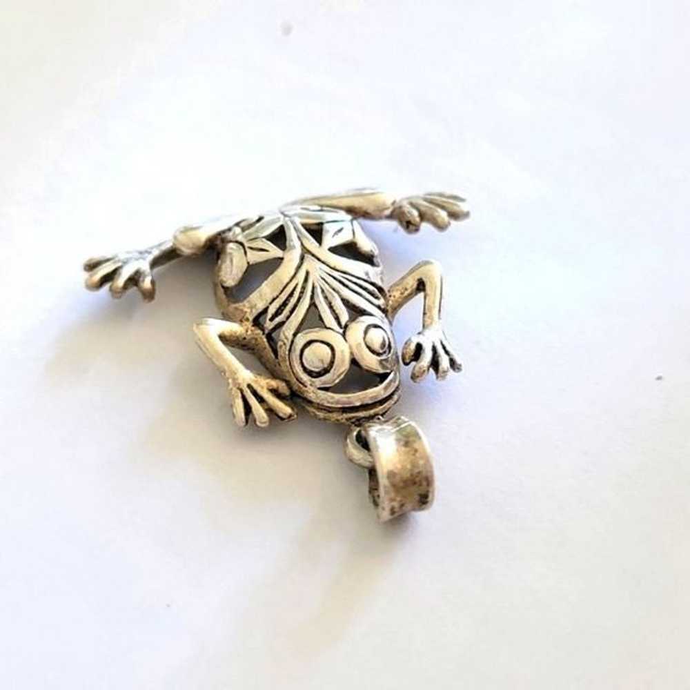 Vintage Sterling Frog Pendant - image 5