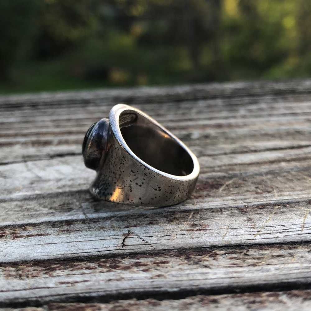 Sterling and onyx solid ring - image 9