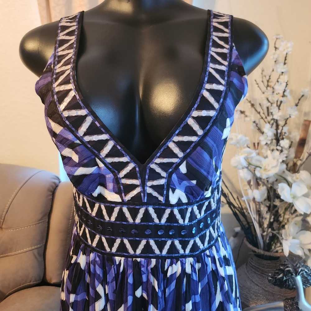 BCBGMAXAZARIA Sequin & Silk Empire  Dress size 6 - image 3