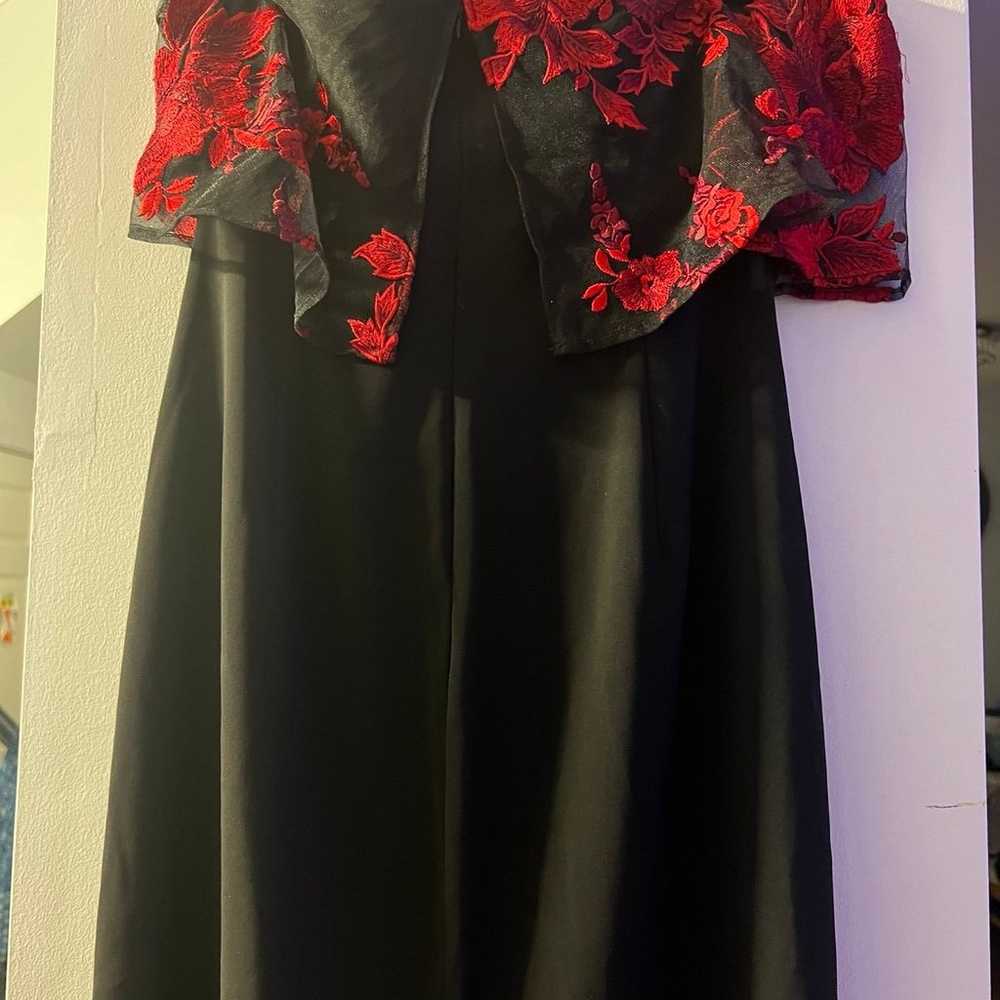 Badgley Mischka Floral Gown Dress Black Red Flora… - image 7