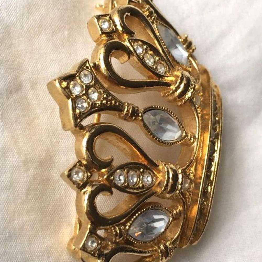 Vintage Kenneth Jay Lane Avon Gold Brooch Crown - image 9