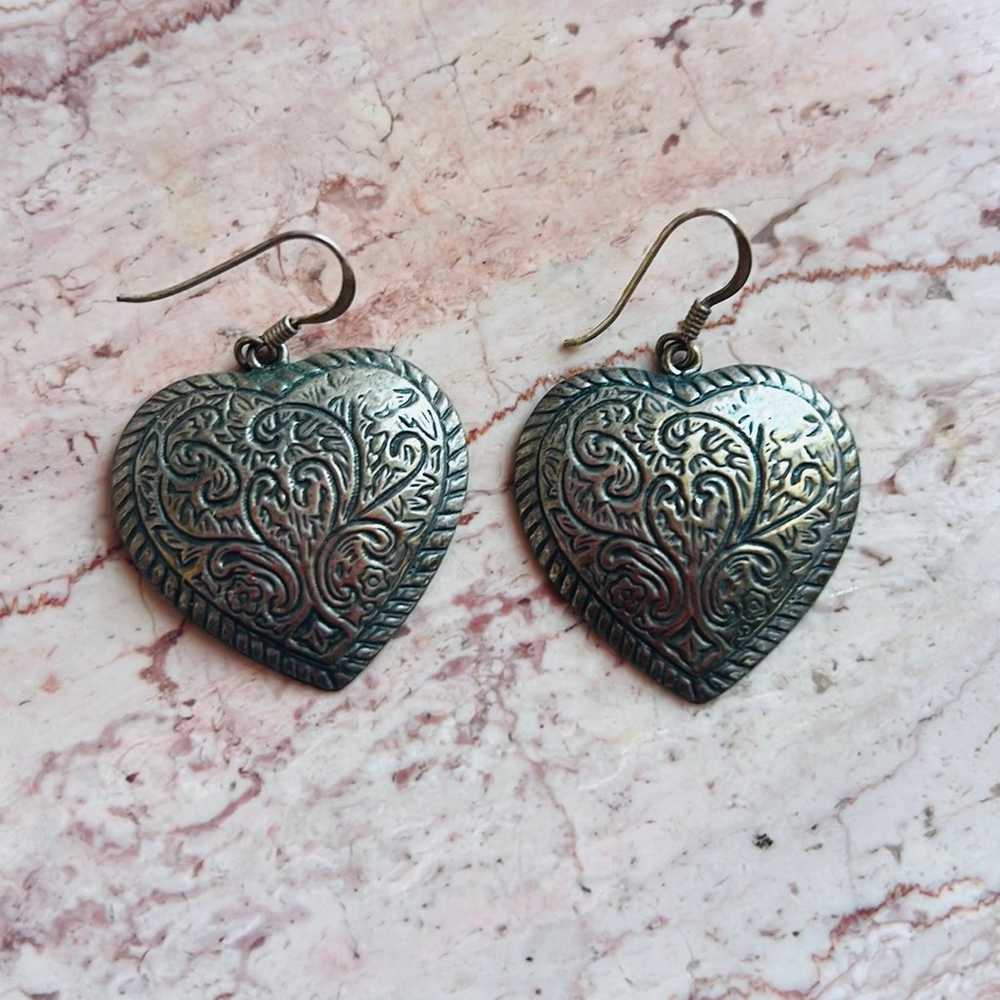 Exquisite vintage sterling silver etched heart pu… - image 1