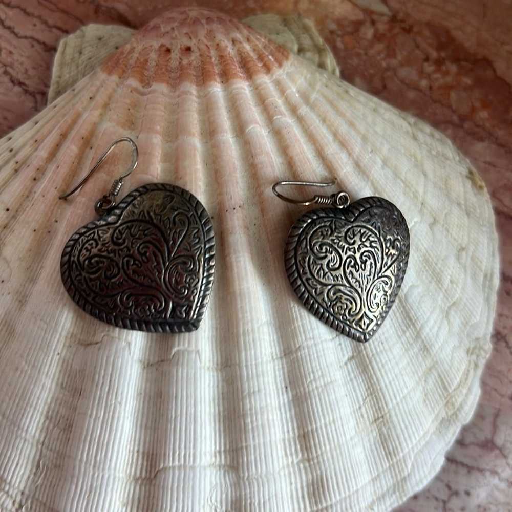 Exquisite vintage sterling silver etched heart pu… - image 4