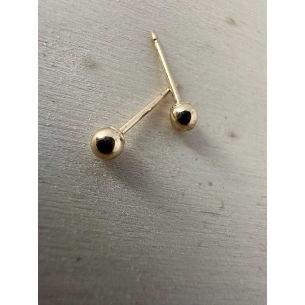 Vintage 14k Gold Classic Stud Earring - image 3