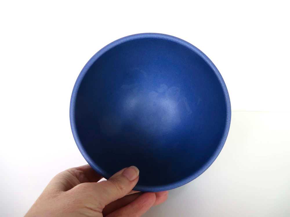 Heath Ceramics Deep Serving Bowl in Indigo - image 4