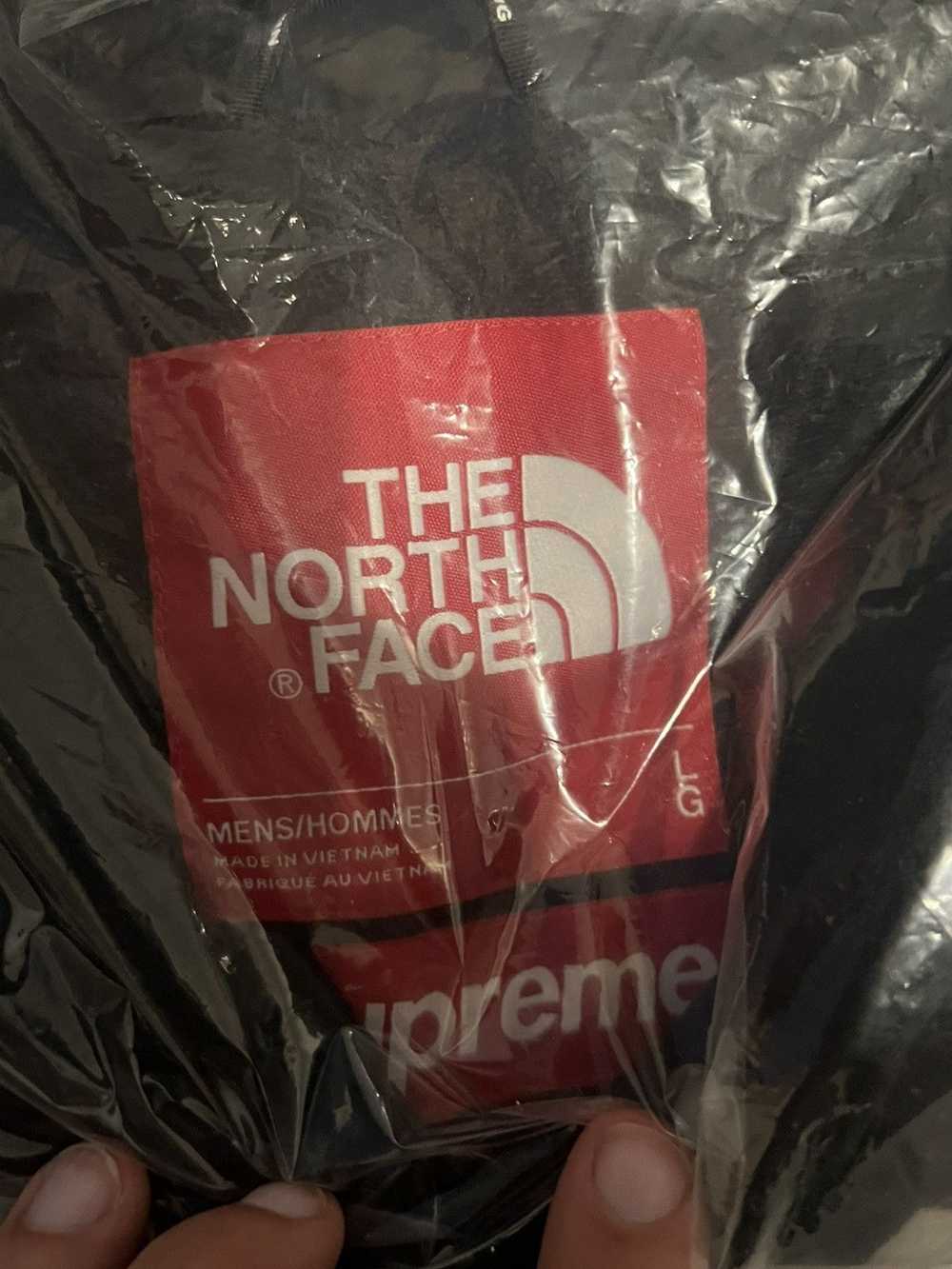 Supreme × The North Face Supreme x The North Face… - image 3