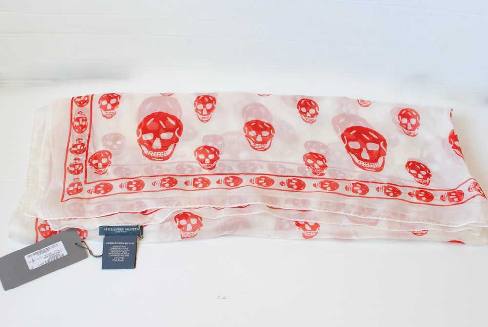 Product Details Alexander McQueen Skull Silk Scarf - image 3