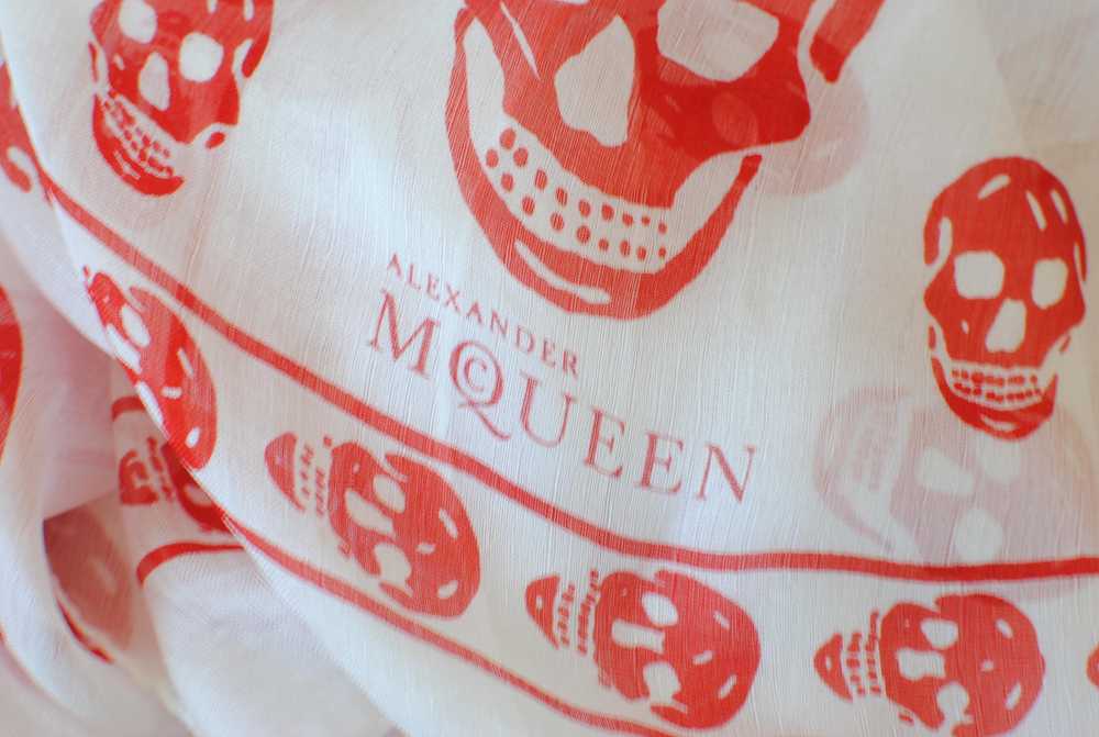 Product Details Alexander McQueen Skull Silk Scarf - image 7