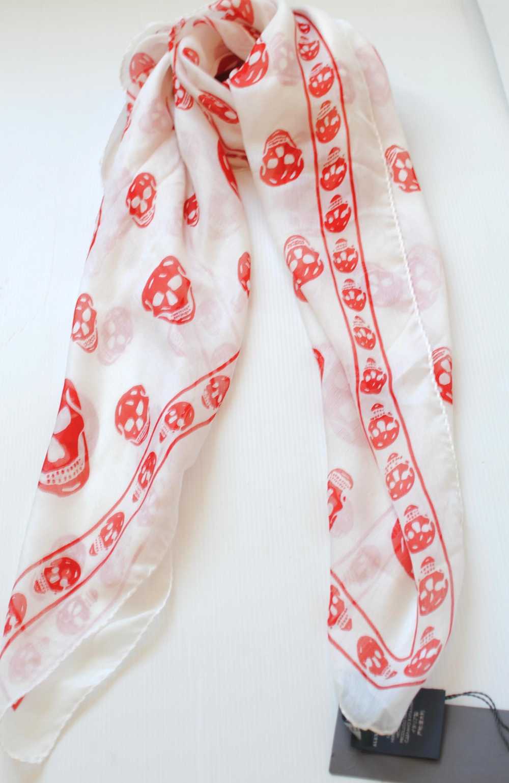 Product Details Alexander McQueen Skull Silk Scarf - image 8