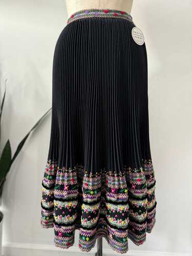 Incredible vintage skirt waist "28-30"