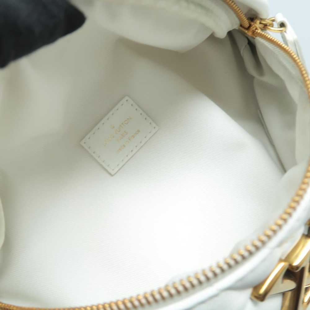 Louis Vuitton New Wave leather crossbody bag - image 9